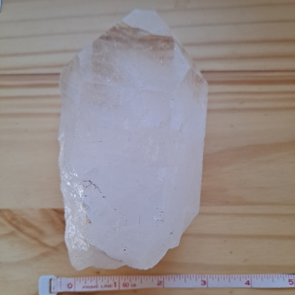 Stunning Extra Large Natural Quartz Crystal Point - Picture 9 of 11